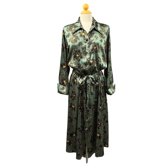 Who What Wear Dresses & Skirts - Who What Wear Green Floral Long Sleeve Dress